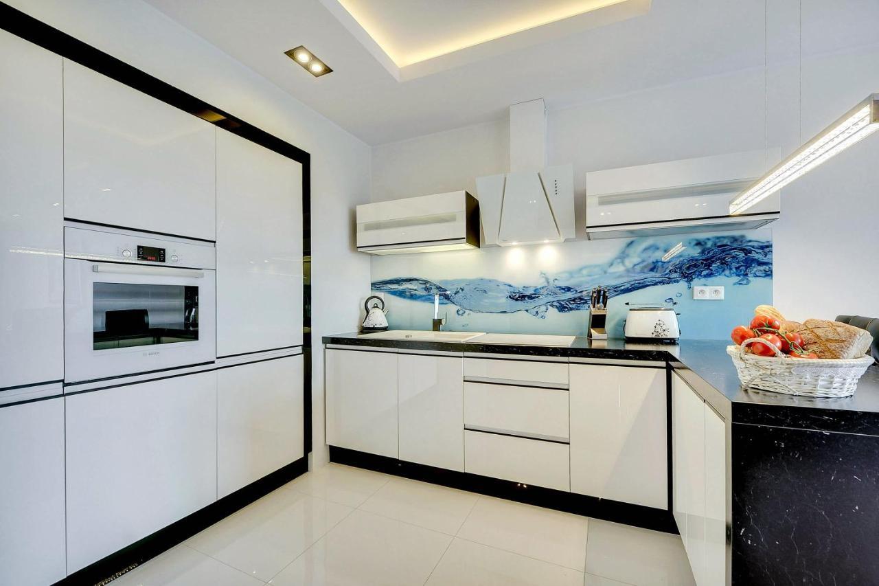 Apartament Amber Centrum Z Basenem Apartment Gdansk Luaran gambar
